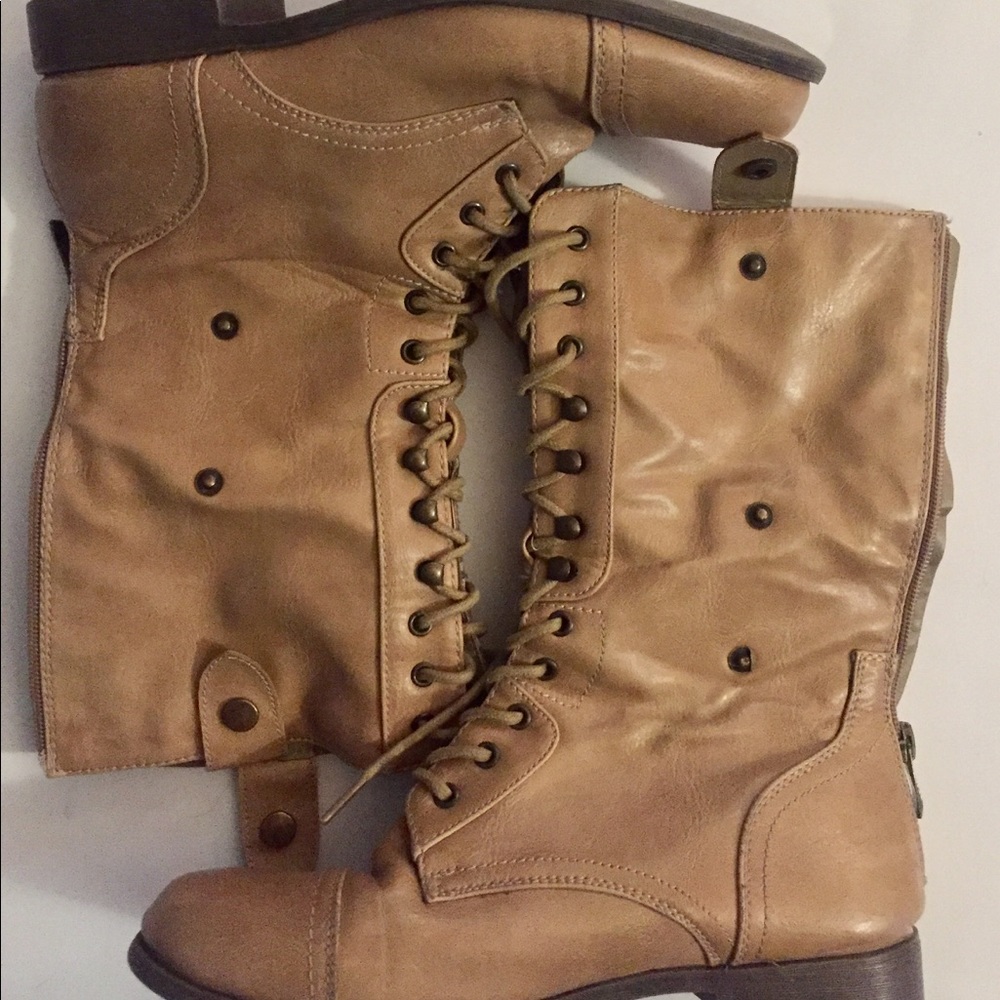 Boots Size 6